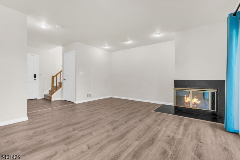 235 Mcauliffe Court Franklin NJ 08873