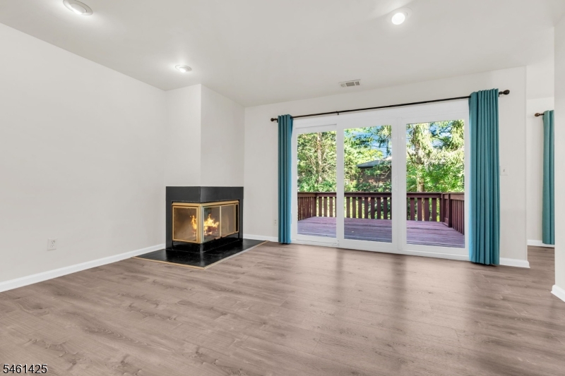 235 Mcauliffe Court Franklin NJ 08873