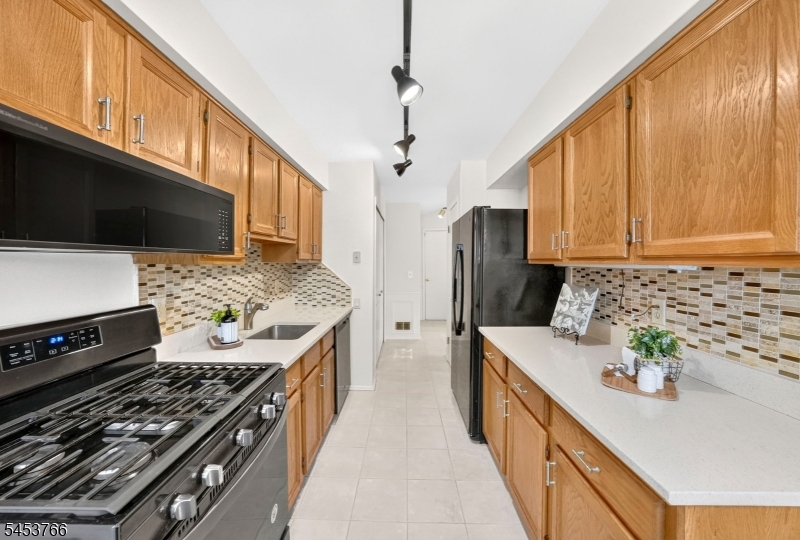 18 Estate Road Hillsborough NJ 08844