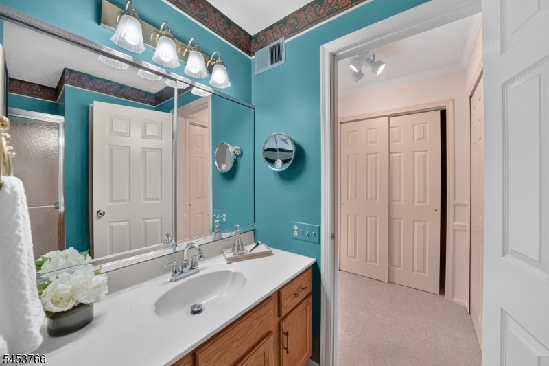 18 Estate Road Hillsborough NJ 08844