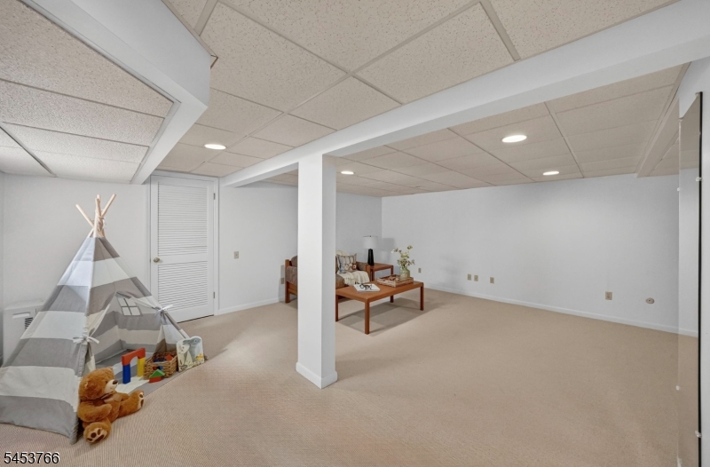 18 Estate Road Hillsborough NJ 08844