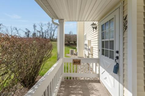 409 Hunt Drive Holland NJ 08848