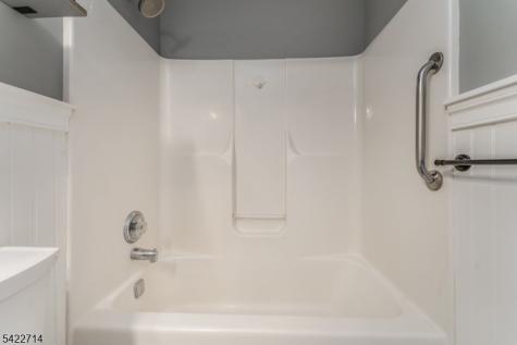 409 Hunt Drive Holland NJ 08848