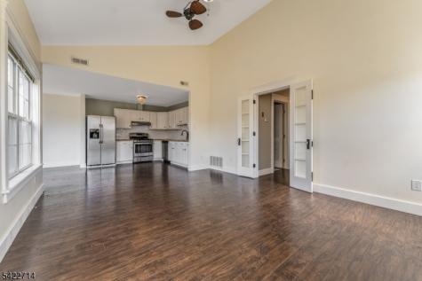 409 Hunt Drive Holland NJ 08848