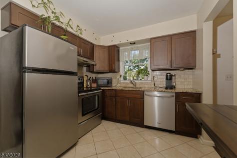 286 Kingbird Court Readington NJ 08887