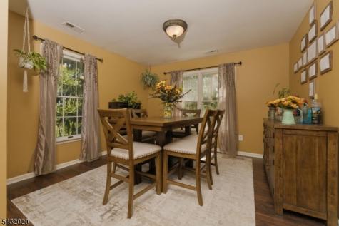 286 Kingbird Court Readington NJ 08887
