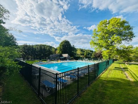 4 Meadowlark Allamuchy NJ 07840