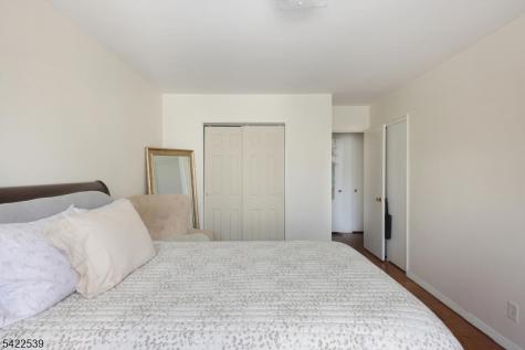 415 Claremont Avenue Montclair NJ 07042