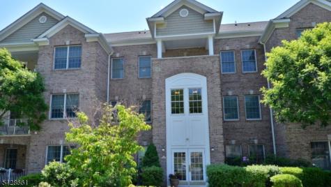15 Zachary Way Mount Arlington NJ 07856