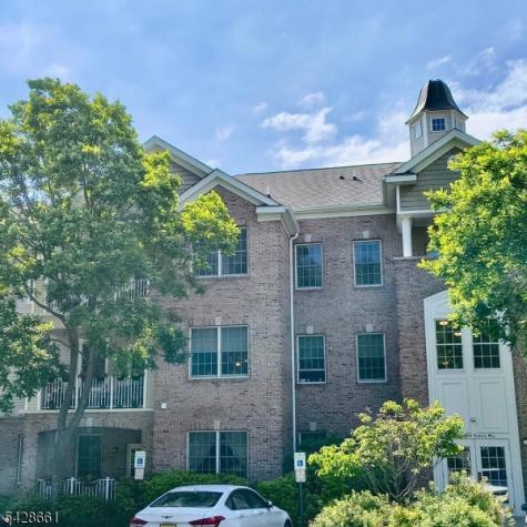 15 Zachary Way Mount Arlington NJ 07856