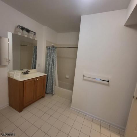 15 Zachary Way Mount Arlington NJ 07856