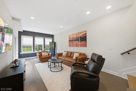 12 Marigold Court Warren NJ 07059