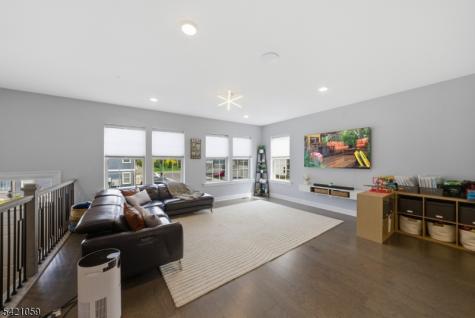 12 Marigold Court Warren NJ 07059
