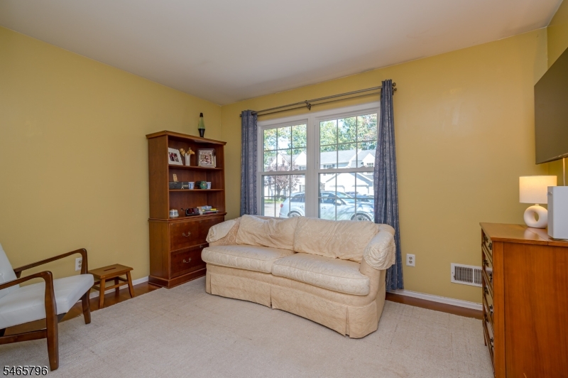 418 Hawkshead Way Franklin NJ 08873