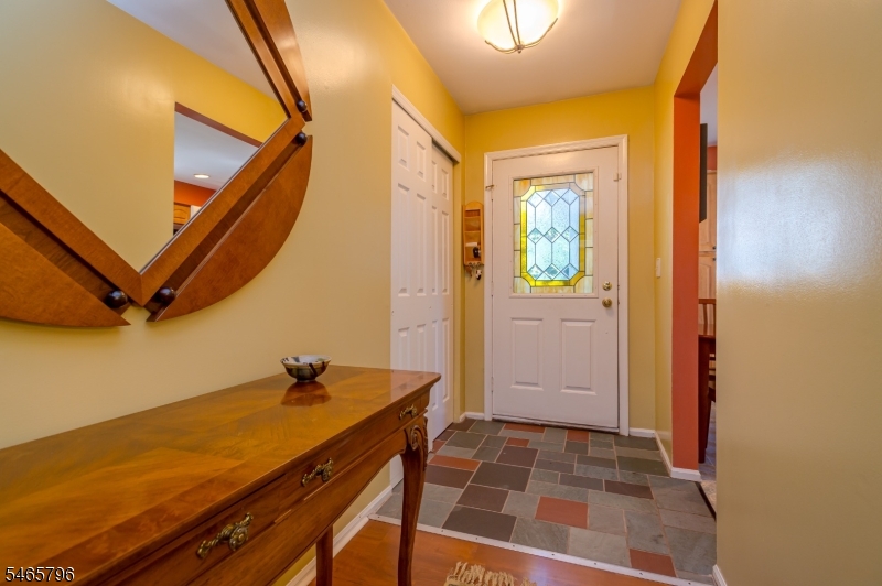 418 Hawkshead Way Franklin NJ 08873