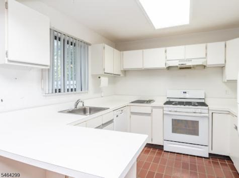 67 Glenview Drive West Orange NJ 07052