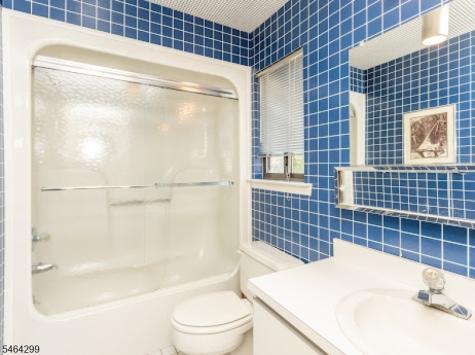 67 Glenview Drive West Orange NJ 07052