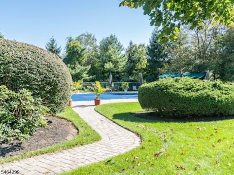 67 Glenview Drive West Orange NJ 07052