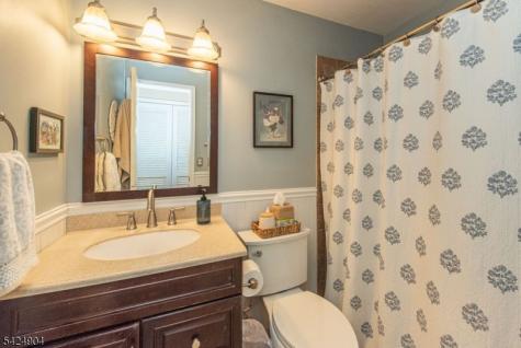 802 Thoreau Court Mahwah NJ 07430