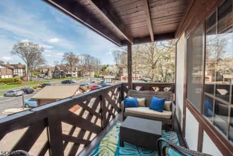802 Thoreau Court Mahwah NJ 07430