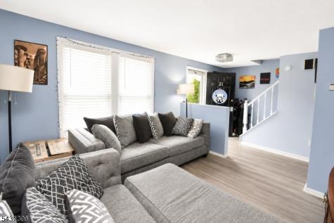 21 Constitution Way Franklin NJ 07416