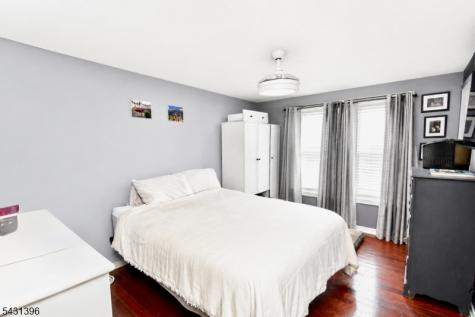21 Constitution Way Franklin NJ 07416