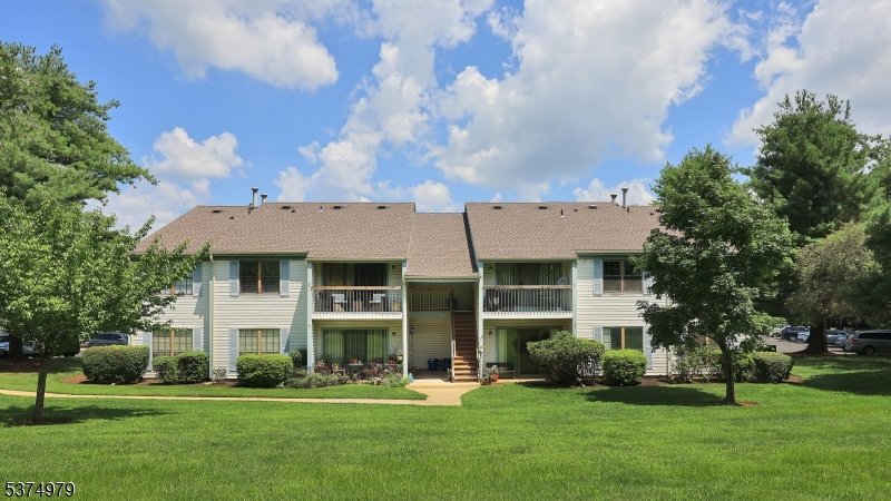 44 Crabapple Lane Franklin NJ 08823