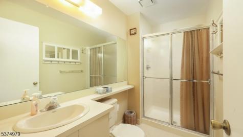 44 Crabapple Lane Franklin NJ 08823