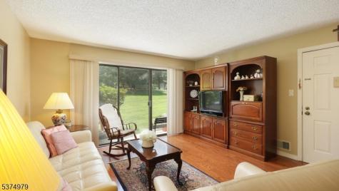44 Crabapple Lane Franklin NJ 08823