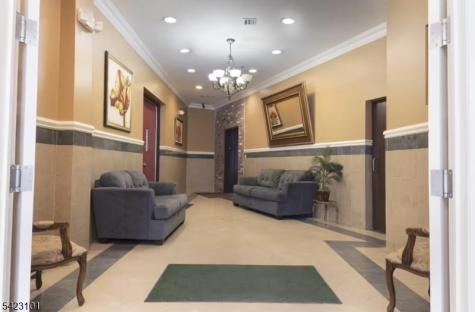 15 Tichenor Lane Newark NJ 07114