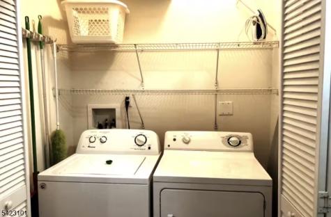 15 Tichenor Lane Newark NJ 07114