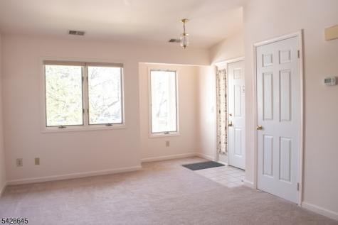 44 Westchester Terrace Clinton NJ 08801