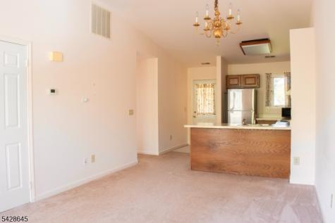 44 Westchester Terrace Clinton NJ 08801