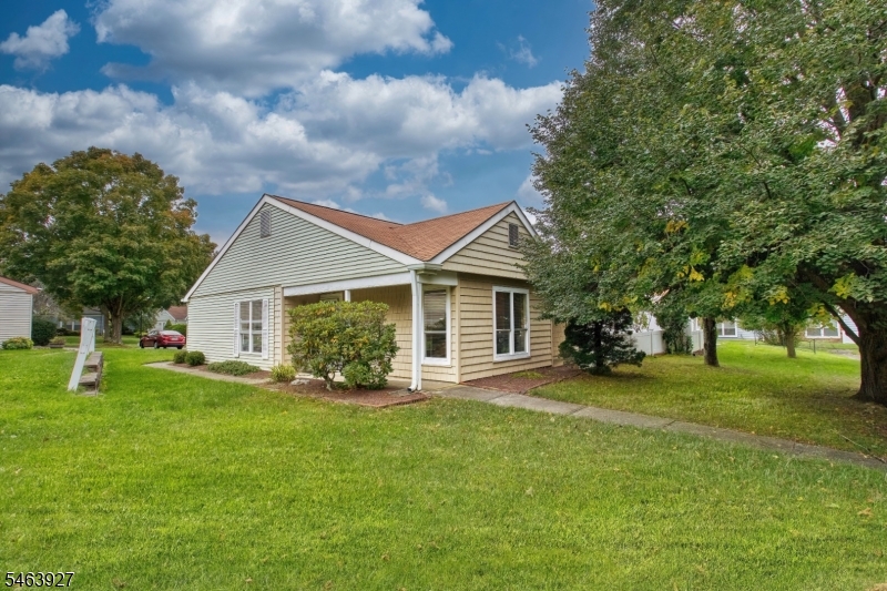 817 Liverpool Circle Manchester NJ 08759
