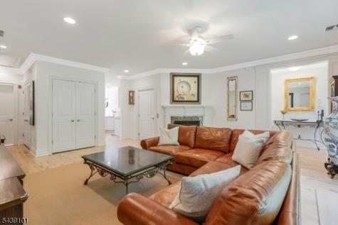 10 Schmidt Circle Watchung NJ 07069