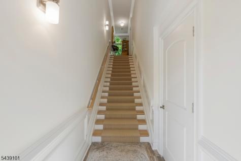 10 Schmidt Circle Watchung NJ 07069
