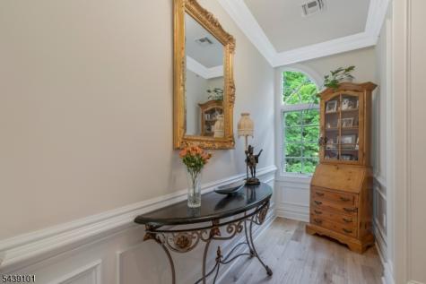 10 Schmidt Circle Watchung NJ 07069