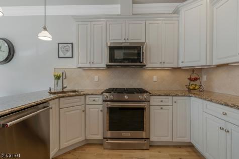 10 Schmidt Circle Watchung NJ 07069