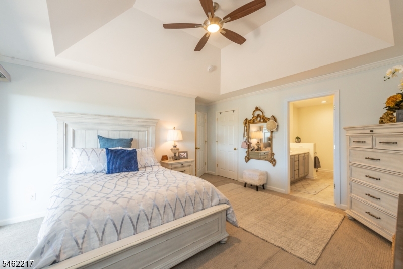 52 Bourne Circle Hardyston NJ 07419