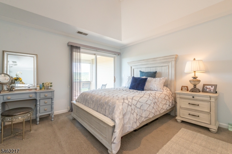 52 Bourne Circle Hardyston NJ 07419