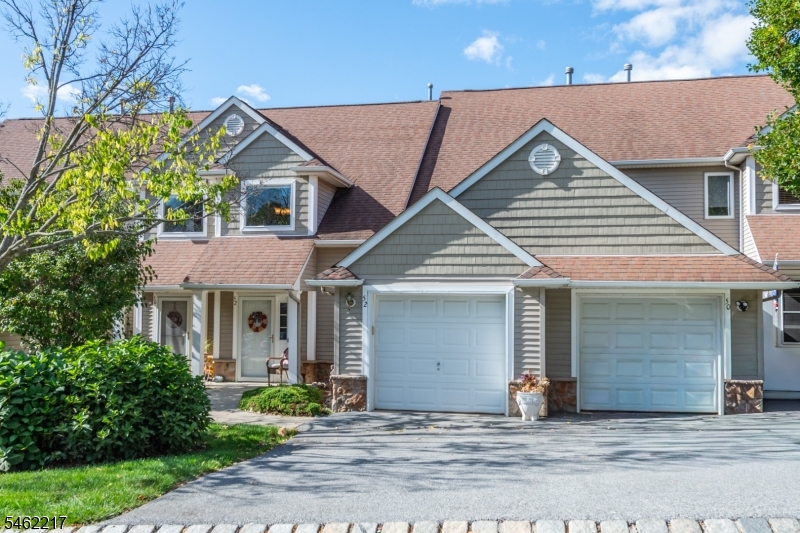 52 Bourne Circle Hardyston NJ 07419