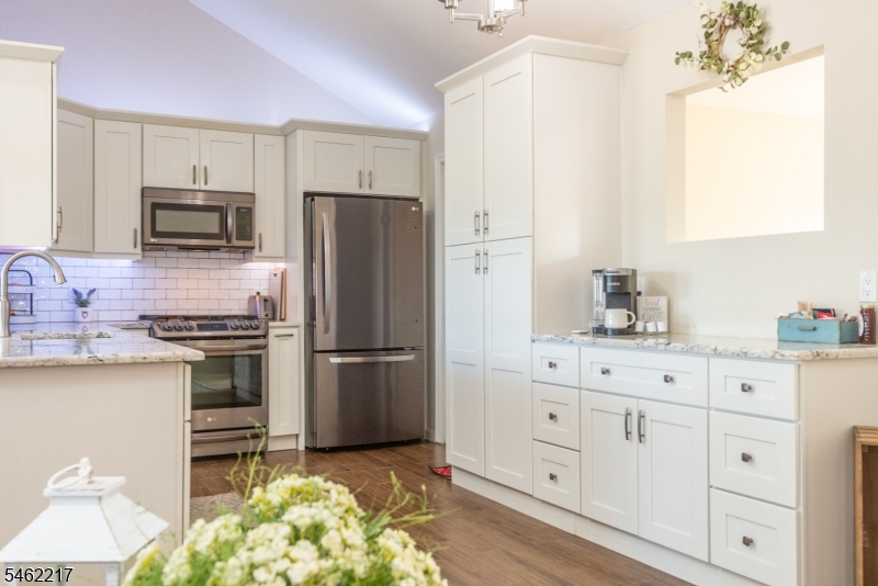 52 Bourne Circle Hardyston NJ 07419