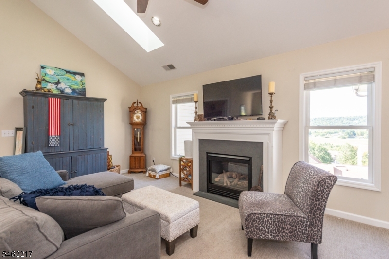 52 Bourne Circle Hardyston NJ 07419