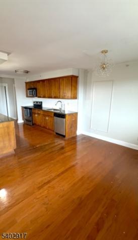 60 Parkway Drive East Orange NJ 07017