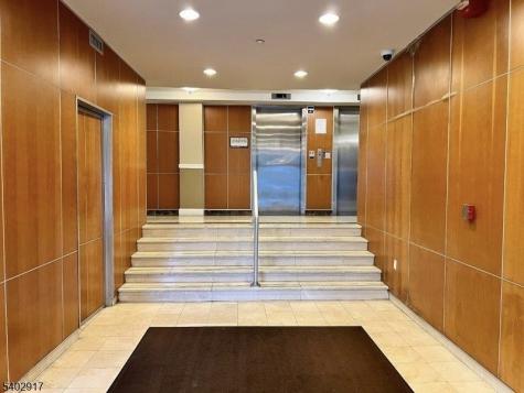 60 Parkway Drive East Orange NJ 07017