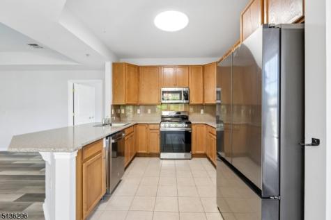 9104 Ravenscroft Road Clifton NJ 07013