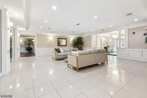 9104 Ravenscroft Road Clifton NJ 07013