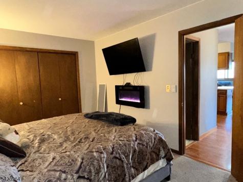 4 Greg Norman Court Vernon NJ 07462