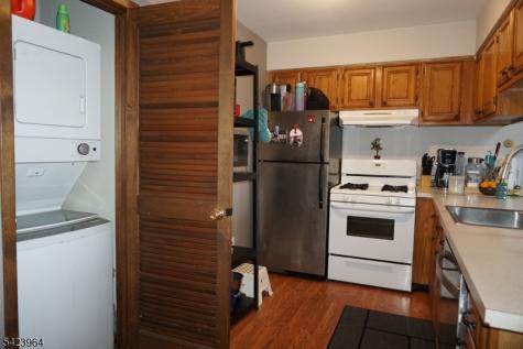 4 Greg Norman Court Vernon NJ 07462