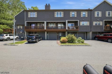 58 Oriole Drive Allamuchy NJ 07840
